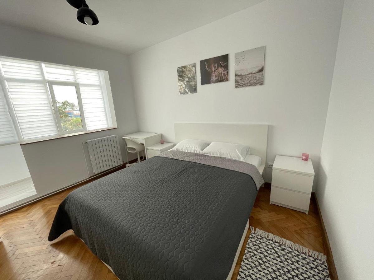 Apartament De Lux Semicentral ยาช ภายนอก รูปภาพ