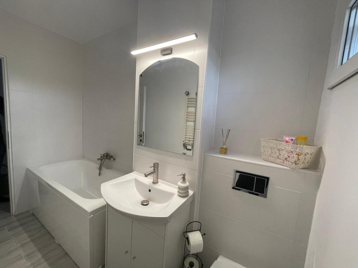 Apartament De Lux Semicentral ยาช ภายนอก รูปภาพ